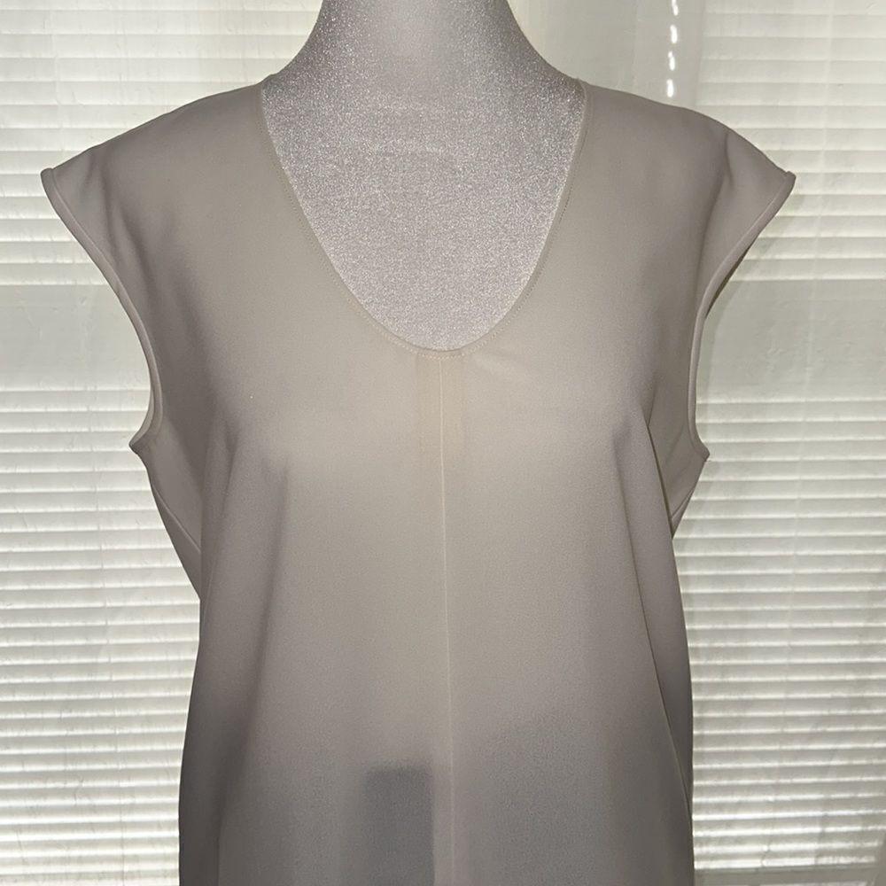 J. Crew 4 Ivory Scoop Neck Sheer Sleeveless Blouse Shell - Picture 3 of 12